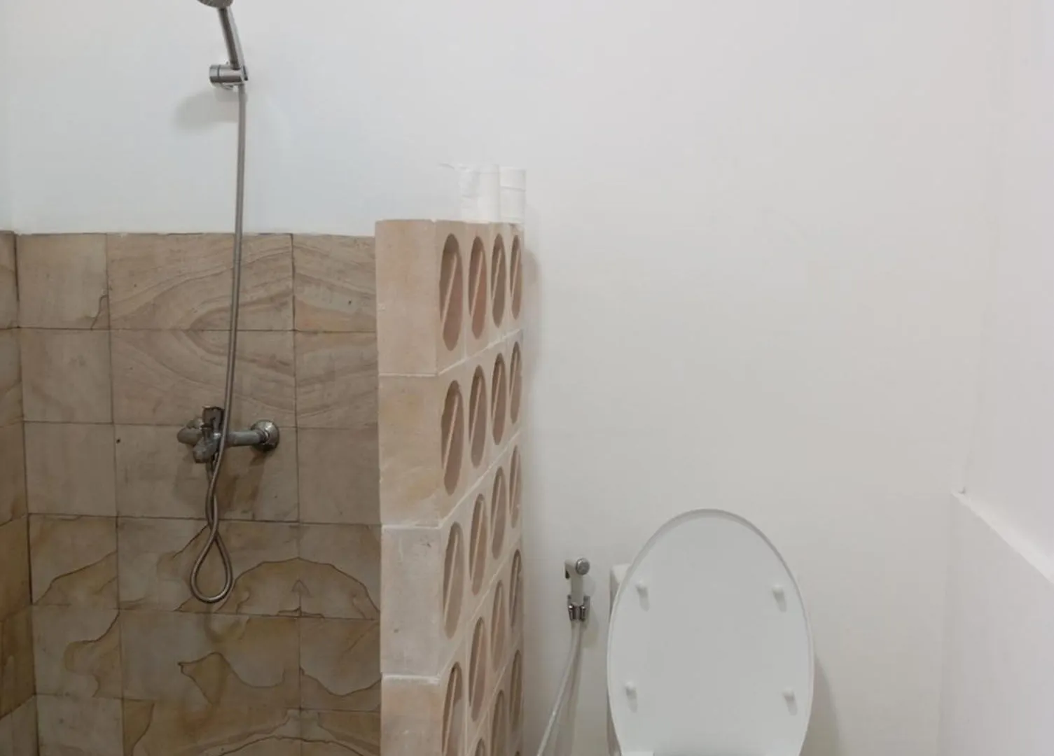 Homestay Lavender Star House Apartment Kuta